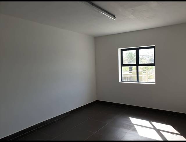 499M² WAREHOUSE FOR SALE IN KILLARNEY GARDENS